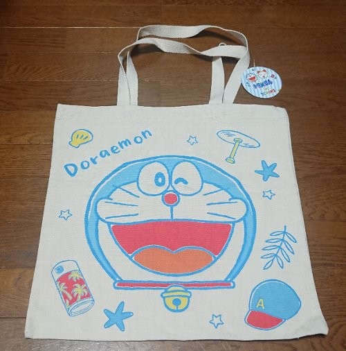 Photos: ドラえもん IN 3COINS トートBAG
