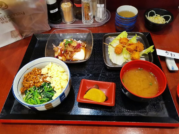 Photos: 三色丼豚肉豆腐串揚げ