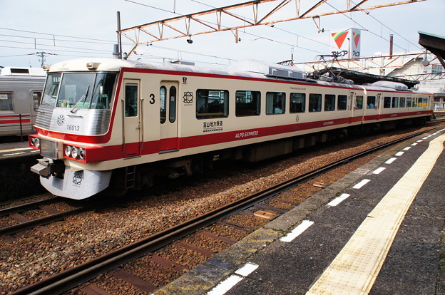 富山地鉄 16014F