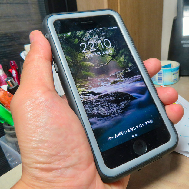 EspouseのiPhone 7＆8用の格安防水・耐衝撃ケース No - 22：正面