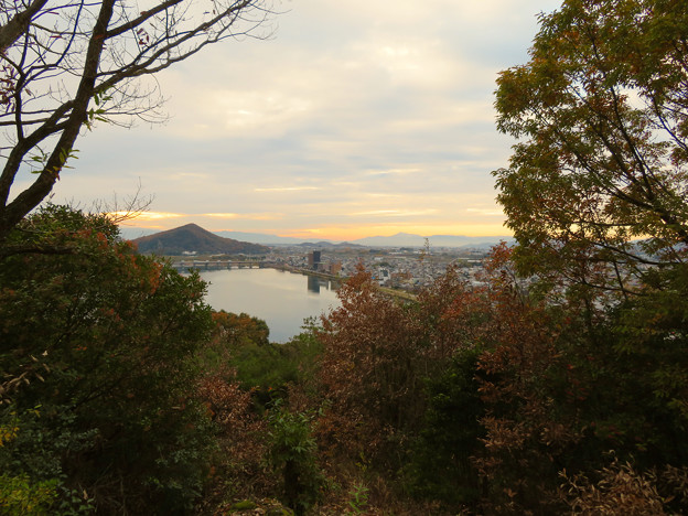 犬山善光寺の開けた所から見えた景色 No - 1：西側
