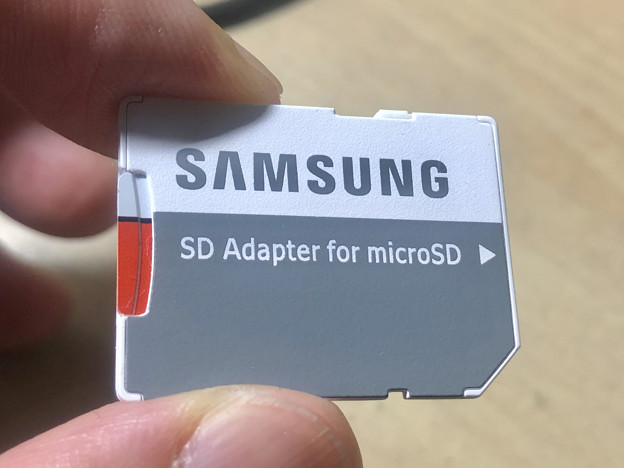 Samsung製microSDXCカード「EVO Plus（64GB）」 - 13：SDカードアダプターに挿入
