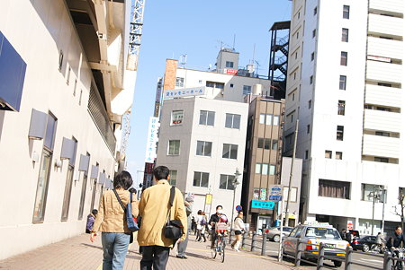 高円寺駅前