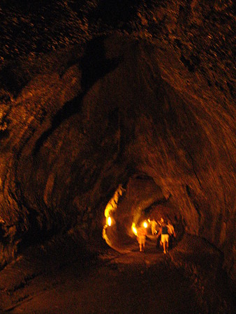溶岩トンネル