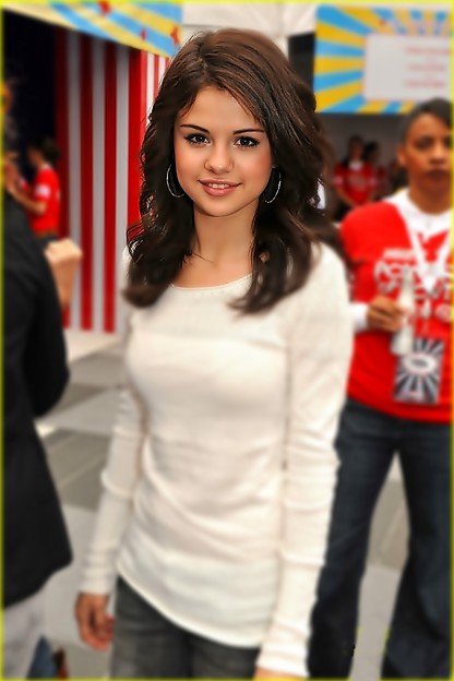 Beautiful Selena Gomez(9005976)