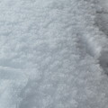 大雪は美味しく綺麗幻想非日常純白潔白～大雪は大変豪雪立ち往生滑り転び切れ交通も道も家も連日雪かき極寒～大雪の翌朝10:41 F3.3絞り優先