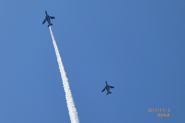 Photos: Blue Skyブルーインパルスの日～13:57終演直前～シャッター優先158mm