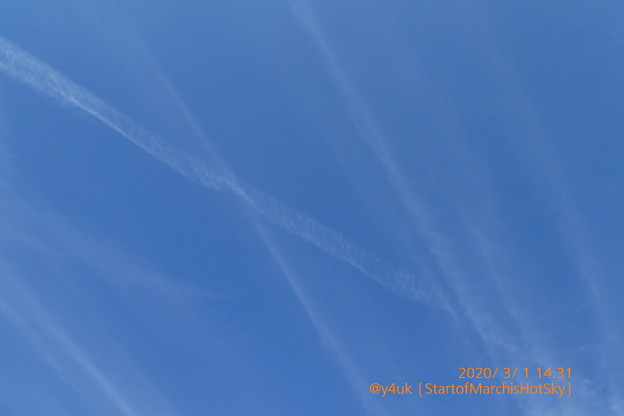 3.1Start of March is Hot Blue Sky[Jet stream]～暑い3月のスタート飛行機雲が沢山残ってた大空に描く白線が奏でるG線上のコロナウイルスはクラシックには勝てない
