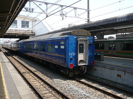 青い電車