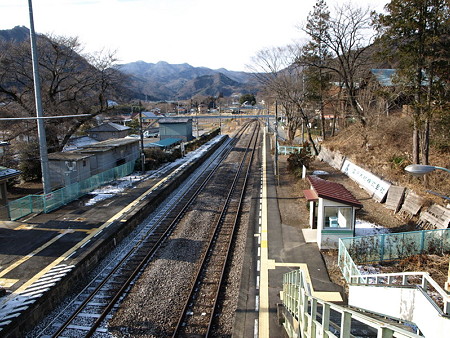 岩島駅（跨線橋から）