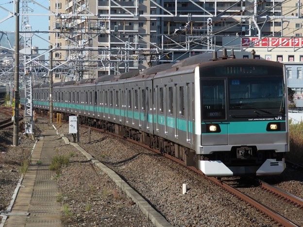 Photos: 常磐緩行線E233系2000番台　マト11編成