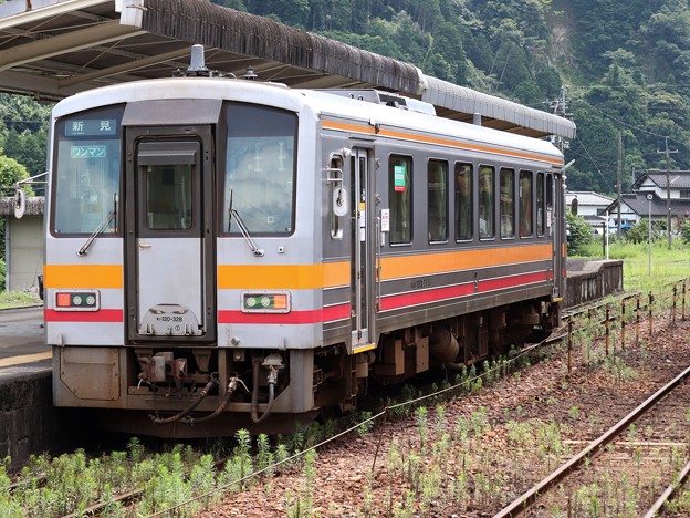 姫新線キハ120形300番台　キハ120-328