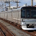 東京メトロ日比谷線13000系　13124F