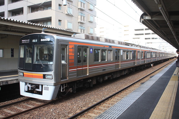 阪急千里線　大阪メトロ66系66602F　リニュアール車