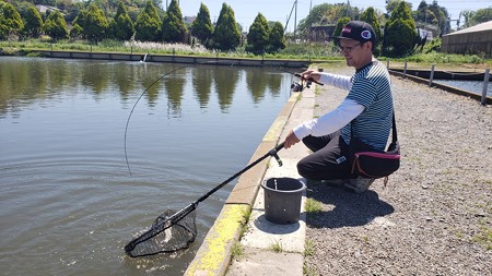 座間養魚場でZカップ最終戦のプラクティス