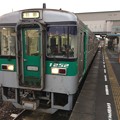 Photos: 志度駅に普通電車が到着