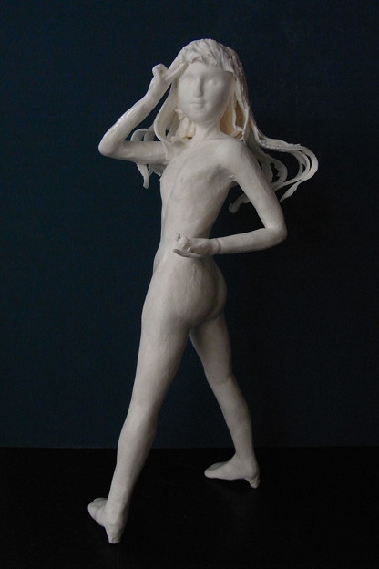 紙粘土人形　裸婦像２３
