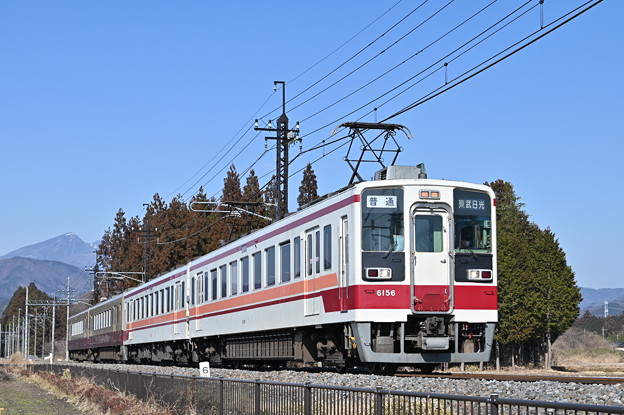 東武鬼怒川線普通列車 (6050系)