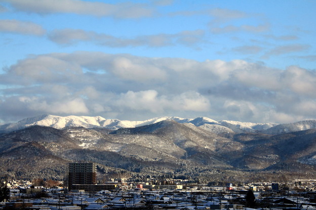 里山の雪景色