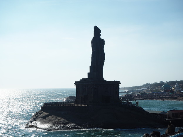 インド最南端の聖地Thiruvalluvar Statue,Cape Comorin