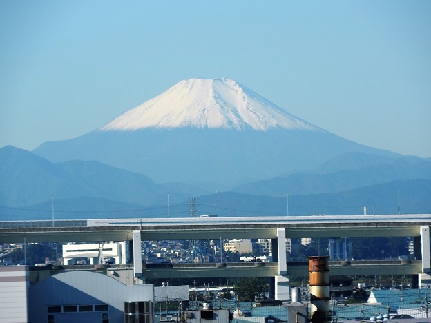 白い富士山 東北新幹線の車窓から今季初