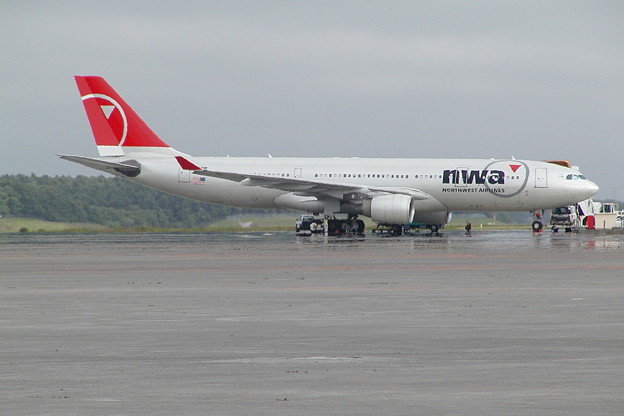 A330-200 Northwest Airlines CTS 2008.06
