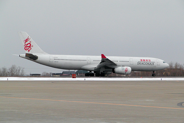 Photos: A330-300 B-HYG HDA HKD 2005.02