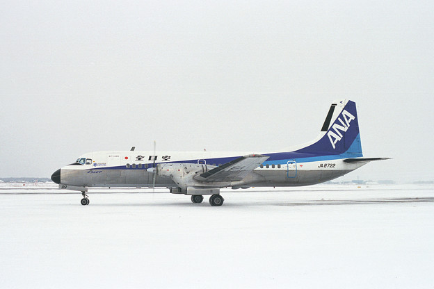 YS-11A JA8722 全日空 ANA CTS 1990(2)