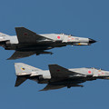 Photos: F-4EJ 8330+8424 301sq CTS 2012.09