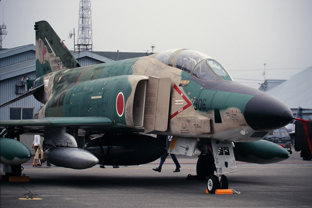 Photos: RF-4E 57-6906 CTS 2000.08