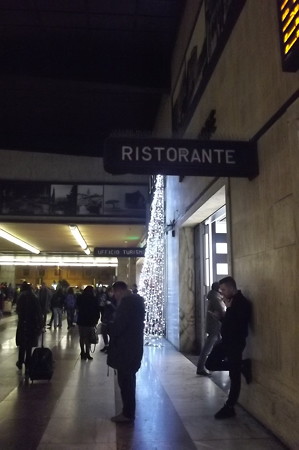 イタリア・フィレンツェ駅0204