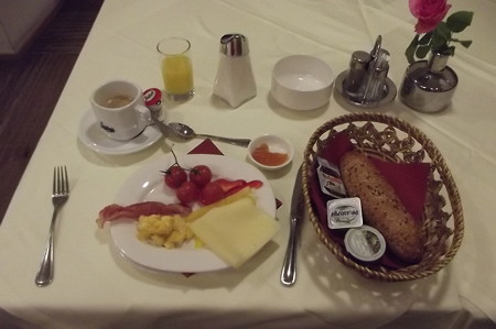 メルク・ホテルの朝食0116