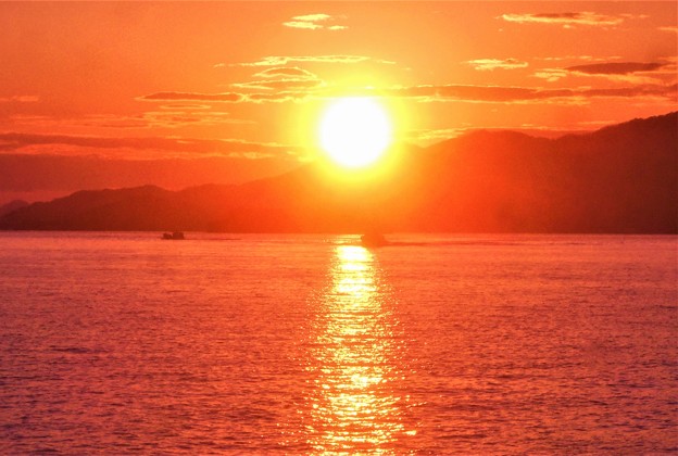 海保(CL71)が駆ける＠赤い夕陽の瀬戸の海