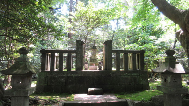 日野俊基墓（鎌倉市）