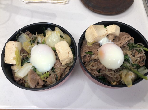 神戸牛4――すき焼き丼 + 伊那さくらたまご6――温玉