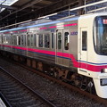 Photos: 京王線系統8000系(ﾌｪﾌﾞﾗﾘｰｽﾃｰｸｽ当日の府中駅にて)