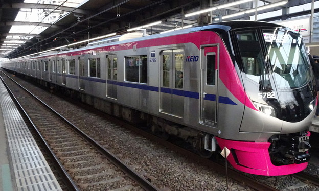 Photos: 京王線系統5000系 座席指定列車｢京王ﾗｲﾅｰ｣
