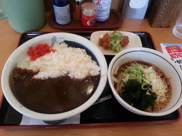 山田うどん 辛口カレー ライス大盛り 冷たぬきそば 唐揚げ 写真共有サイト フォト蔵