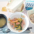 Photos: １０月２８日朝食(魚肉ソーセージ入り野菜炒め) #病院食