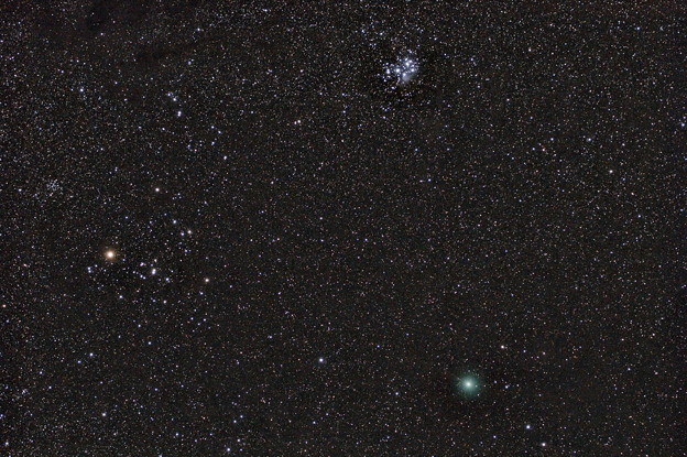 ウィルタネン彗星(46P)とプレアデス星団(M45)とヒアデス星団