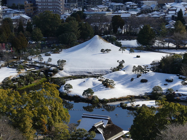 水前寺富士の雪化粧 2020年12月31日