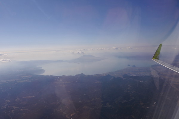 鹿児島湾と桜島を眺めてこの地を去ります