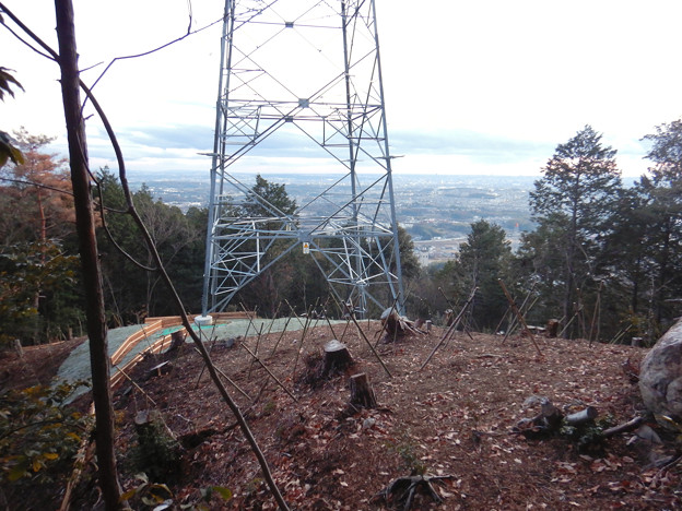 完成したと見られる、ふれあいの森のリニア中央線用の送電線鉄塔 - 8