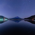 富士山と星空　精進湖にて　その１