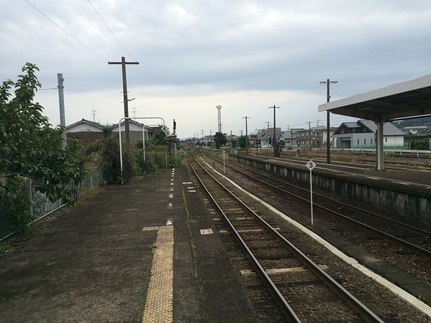 指宿駅から山川・枕崎方面を望む