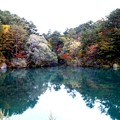 Photos: 静寂な朝の秋風景の毘沙門沼
