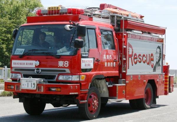 高知市消防局　lll型救助工作車