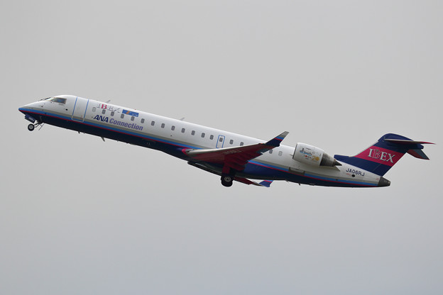 Photos: CRJ700 IBEX JA06RJ takeoff