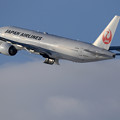 Photos: Boeing 777 JAL JA8977 takeoff(2)
