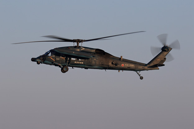 UH-60J 580 久々にRwy36R approachをみた